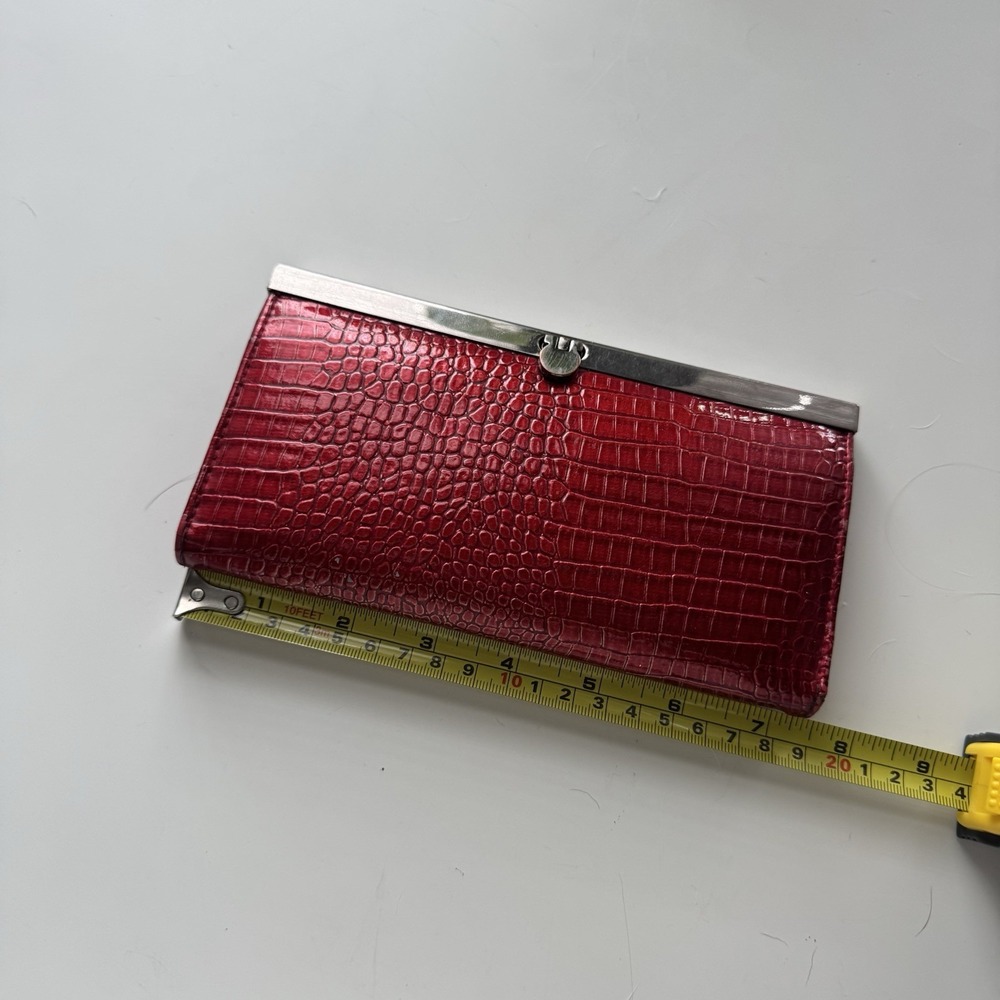 Red Croc Embossed Faux Leather Checkbook Wallet Clutch Kiss Lock Organizer